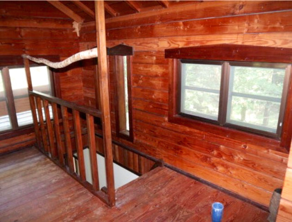 高島市今津町深清水中古ログハウスの内装