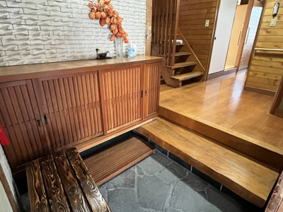 【玄関】 | 財津町中古住宅