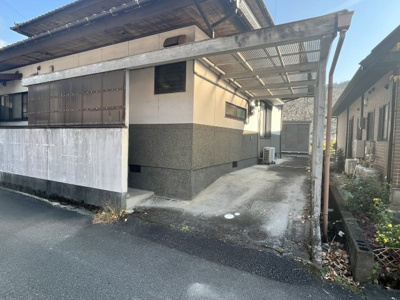 【駐車場】 | 財津町中古住宅