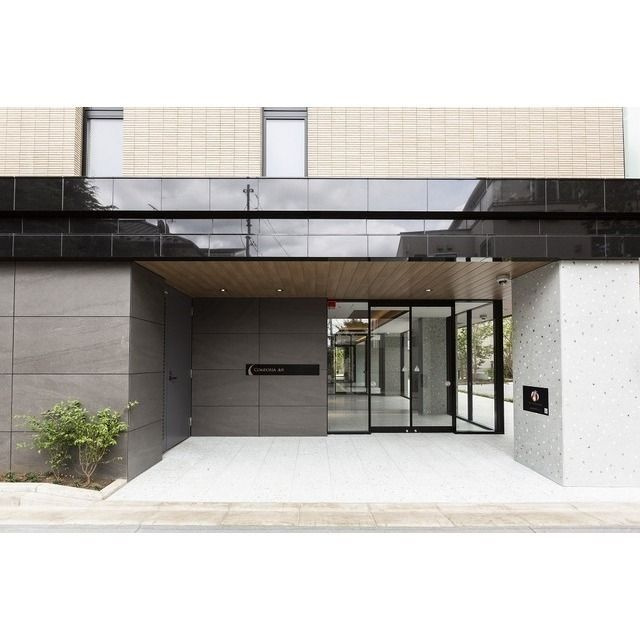 コンフォリア北沢のエントランス|■オートロック■防犯カメラ