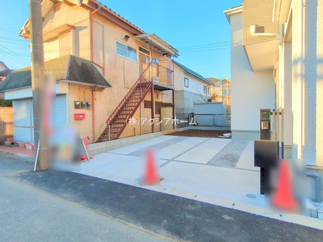 所沢市青葉台・全1棟　新築一戸建　～2階全居室WIC付き～の駐車場