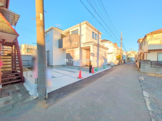 所沢市青葉台・全1棟　新築一戸建　～2階全居室WIC付き～の前面道路含む現地写真