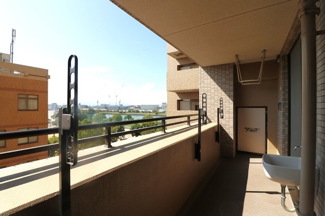 キングスクエア北大阪パークフェリスⅡ番館の画像