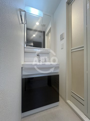 エステムコート新大阪15フロウの独立洗面台|エステムコート新大阪XVフロウ　洗面台