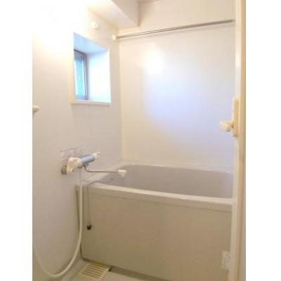 アクロス目黒の内装|明るい室内です