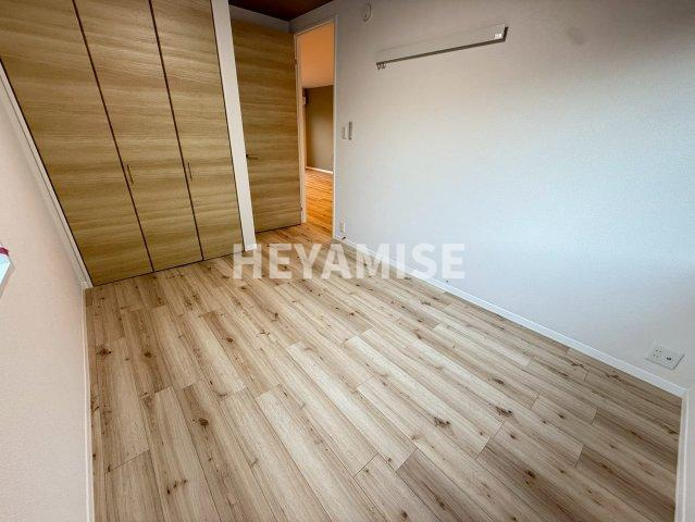 ドミール谷口B棟の洋室