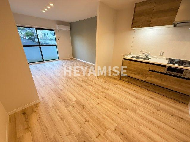 ドミール谷口B棟の居間・リビング