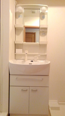 【洗面所】 | マーベラスC | 広い洗面スペース