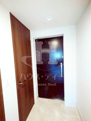 【玄関】 | プラウド板橋区役所前 | ゆったりとした玄関です