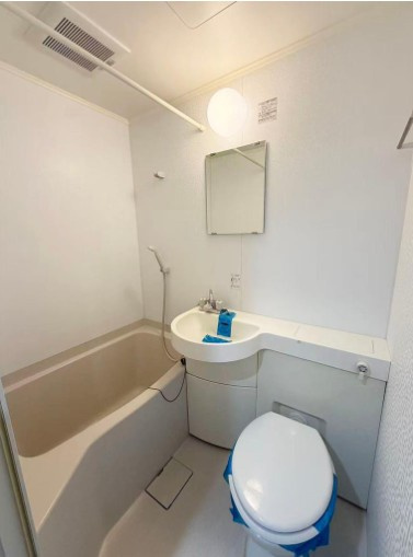 【浴室】 | ライオンズステーションプラザ大塚第2 | 一日の疲れを癒すバスルームは、心地よいリラックスを叶える清潔感溢れる美しい空間です。