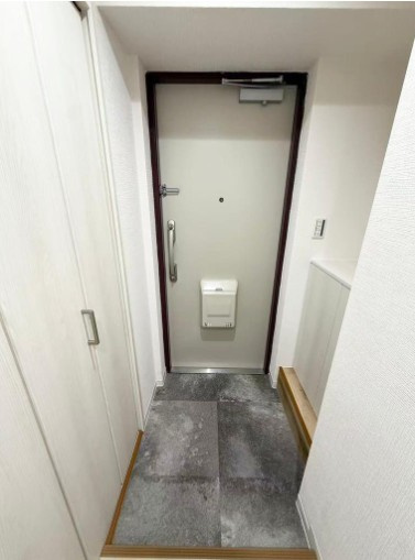 【玄関】 | ライオンズステーションプラザ大塚第2 | 帰り着くたびに洗練されたテイストの空間に迎えられ誇りと喜びを感じる玄関まわりです。