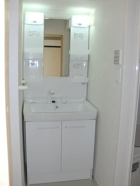 カームリー・ヒルの独立洗面台