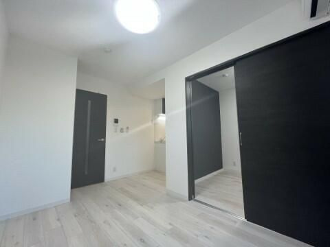 ジーメゾン大宮三橋の居間・リビング