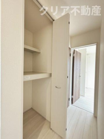 【収納】 | 第５高崎市寺尾町２号棟 | 2階ホール収納②