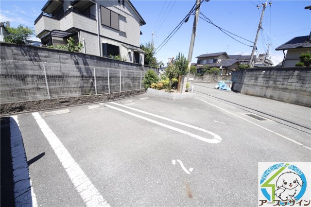 コート・ド・メールの駐車場