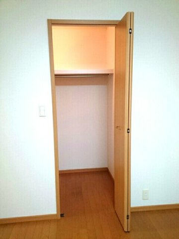 ファミール　ハウスⅤ　Ｂの収納