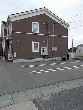 ファミール　ハウスⅤ　Ｂの駐車場