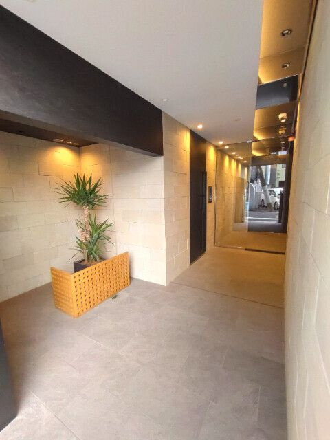 シュワーブ　パレのエントランス