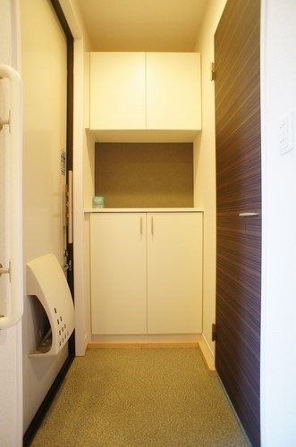 レーク・エトアールの玄関|シューズボックスの上は物が置けるようになっていて小物が置けます♪