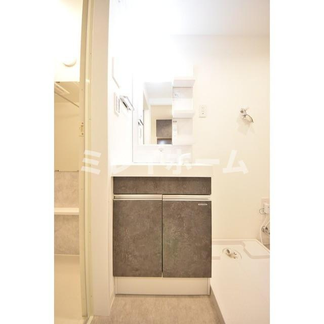 ディーベース御嶽山の独立洗面台