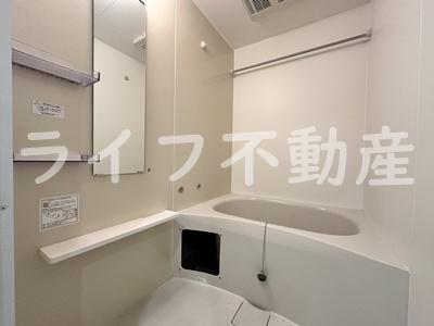 ファステート東大阪バレーナの浴室|落ち着いた空間のお風呂です