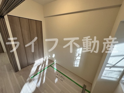 ファステート東大阪バレーナの寝室|落ち着いた色調の寝室です