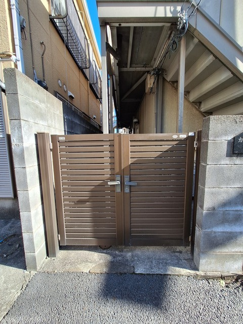 カーサメントワキサカのエントランス|★建物入り口★