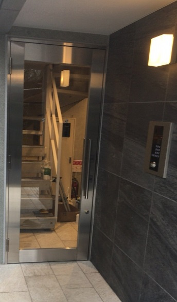 GR豪徳寺のエントランス