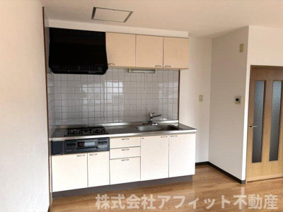 【キッチン】 | サンローズ坂田 | システムキッチン