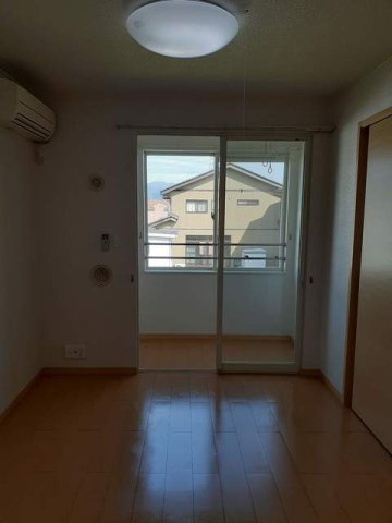 エリクシ－ル　６８の居間・リビング