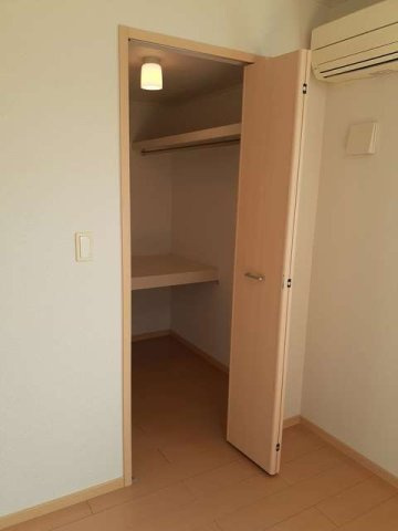 エリクシ－ル　６８の収納