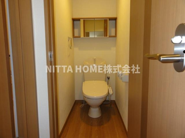 グランベルⅠのトイレ|ウォシュレット付きのトイレです◇