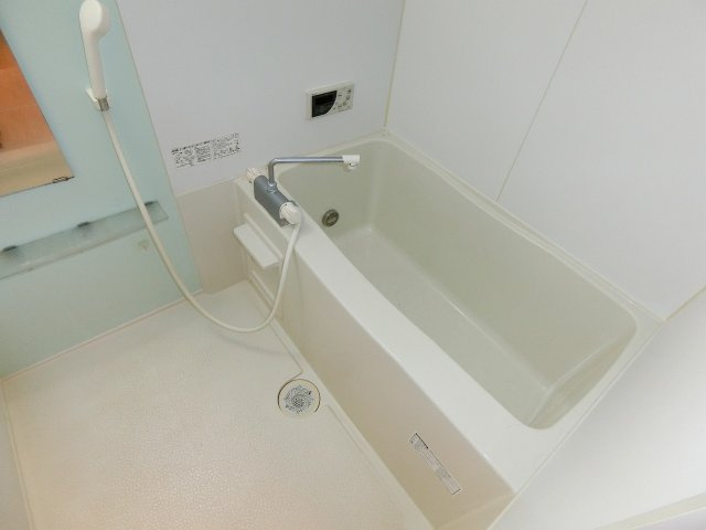 クレスト西宮東の浴室