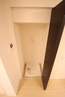 【設備】 | サンプレス | 室内洗濯機置場