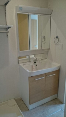 【洗面所】 | リジエール・ウエスト | 忙しい朝には欠かせない洗面所です