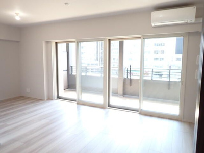 【居間・リビング】 | レーベン川口並木VERTEA | おしゃれなリビングです