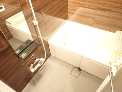 【浴室】 | レーベン川口並木VERTEA | 落ち着いた空間のお風呂です