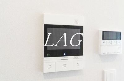 【設備】 | メゾンドオンディーヌ | モニター付きインターホンです。