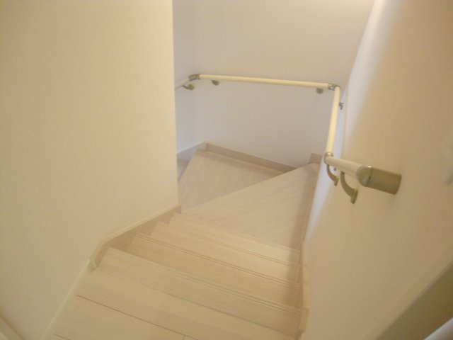 サニーアースのその他|階段