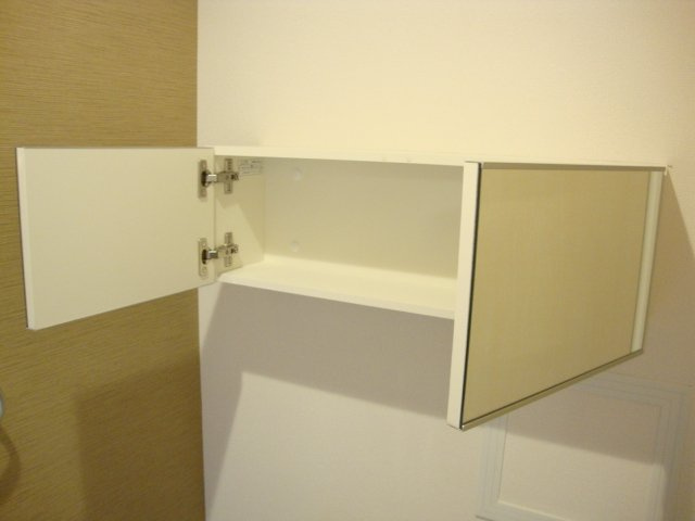 サニーアースのトイレ|トイレ上棚