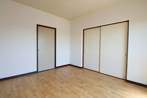 コーポラススギウラ　　　刈谷市近郊の賃貸はクラスホーム刈谷店の洋室