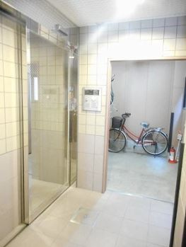 【エントランス】 | メゾンドリーフ