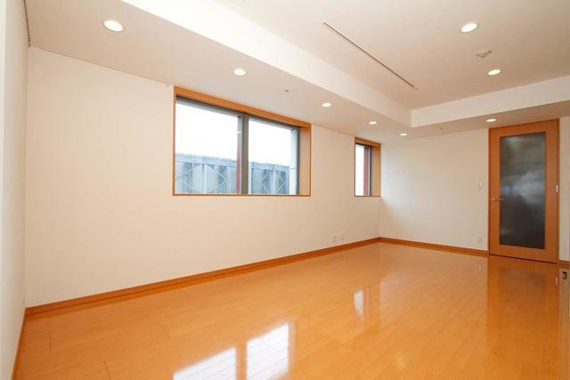 ＭＯＭＥＮＴＯ　ＳＨＩＯＤＯＭＥの居間・リビング|※写真は同タイプ住戸です。