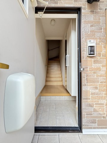 メゾン・ド・アンジュＢの玄関