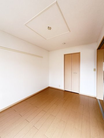 メゾン・ド・アンジュＢの洋室