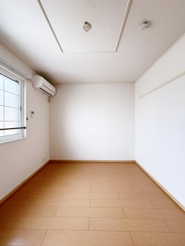 メゾン・ド・アンジュＢの洋室