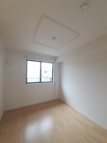 カンパーニュＴの洋室