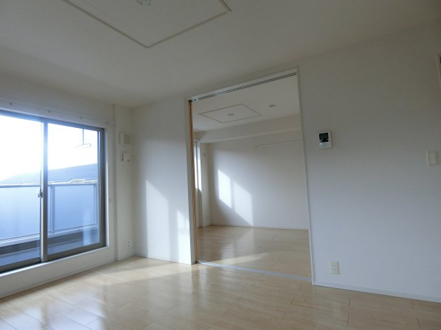 カンパーニュＴの居間・リビング|イメージ204号室の写真