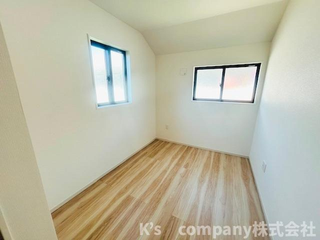 ◎茅ヶ崎市東海岸南4丁目　新築戸建　1号棟の子供部屋|洋室4.6帖◇お子様のお部屋や趣味のお部屋、書斎などにお使いいただけます◇