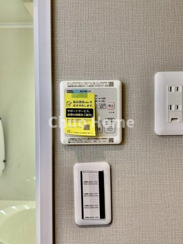 なぎさニュータウン2号棟の浴室|【浴室乾燥機】暖房・冷風・換気・乾燥が可能です。毎日を快適に過ごせるうれしい機能が揃っています。雨の日の洗濯物も安心です。